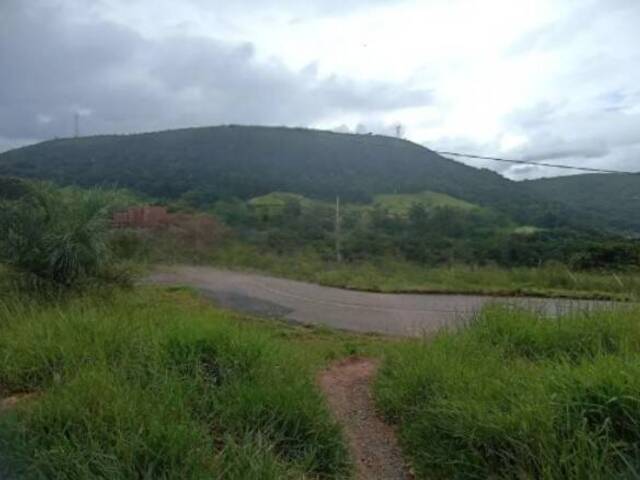 Venda em Solar de Santa Rita - Nova Lima