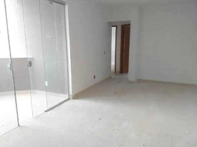 Apartamento para Venda em Belo Horizonte - 2