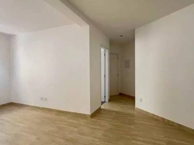 Apartamento para Venda em Belo Horizonte - 2